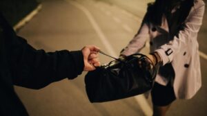Wanita 21 Tahun Tewas Terjatuh dari Motor Akibat Dijambret di Jakarta Pusat