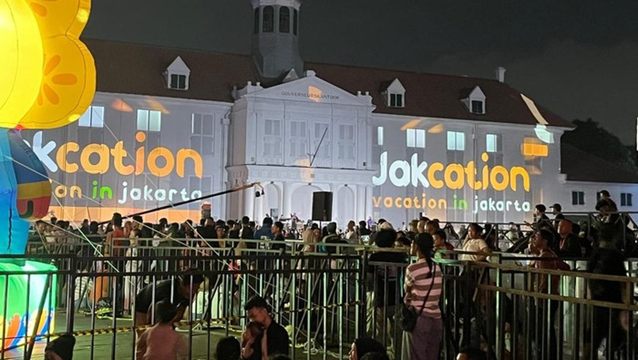 Malam Tahun Baru 2026 di Kota Tua Jakarta: Hiburan, Doa Lintas Agama, dan Semangat Peduli Korban Bencana Malam Tahun Baru 2026 di Kota Tua Jakarta: Hiburan, Doa Lintas Agama, dan Semangat Peduli Korban Bencana