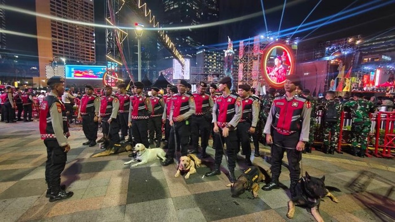 Baharkam Polri Kerahkan Unit K9 untuk Amankan Malam Tahun Baru di Bundaran HI