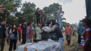 Kemendagri dan TP PKK Tembus Pantee Bidari, Salurkan Bantuan ke Daerah Terisolasi Aceh Timur