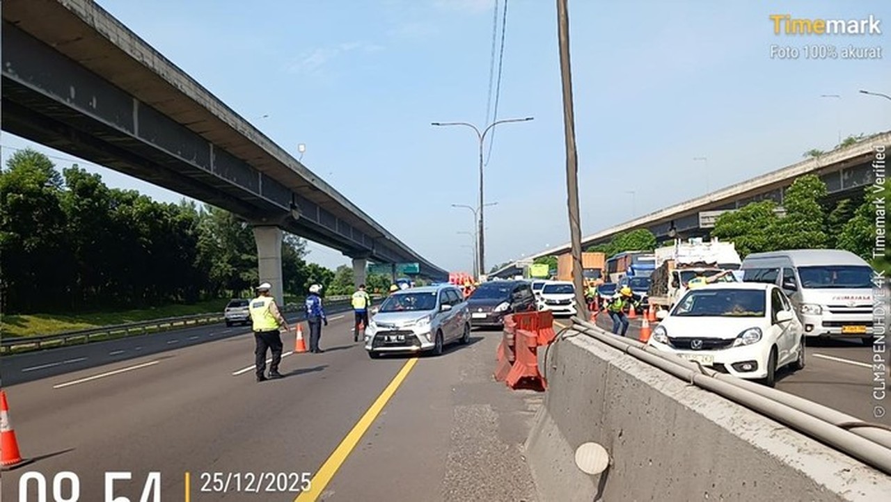 Contraflow Kembali Berlaku di Tol Japek Km 55-65 Akibat Lonjakan Volume Kendaraan