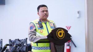 Kakorlantas Polri: Truk Sumbu 3 Masih Melintas di Tol Saat Nataru, Koordinasi dengan Menhub