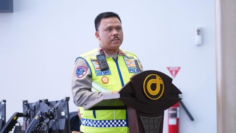 Kakorlantas Polri: Truk Sumbu 3 Masih Melintas di Tol Saat Nataru, Koordinasi dengan Menhub