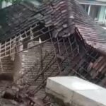 Longsor Terjang Trawas Mojokerto, Tembok Penguat Tanah Ambruk Timpa Rumah Warga