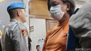 Pria Berjaket Ojol Tembak Lansia di Bandung Setelah Emas yang Dijual Ternyata Palsu