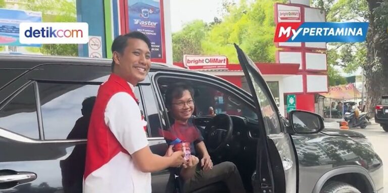 Pertamina Sumbagut Rayakan Natal dengan Bagikan Hampers UMKM Lokal di 25 SPBU Sumut