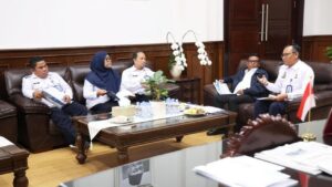 Gubernur Banten Imbau Warga Pantau Informasi BMKG, Pastikan Wisata Aman Dikunjungi