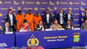 Tiga Pria Ditangkap di Jakarta Akibat Mengoplos Gas Subsidi 3 Kg ke Tabung 12 dan 50 Kg