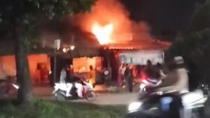 Rumah Makan di Katulampa Bogor Dilalap Api, Dua Pegawai Menderita Luka Bakar