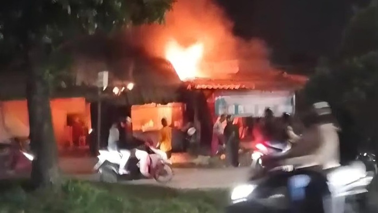 Rumah Makan di Katulampa Bogor Dilalap Api, Dua Pegawai Menderita Luka Bakar