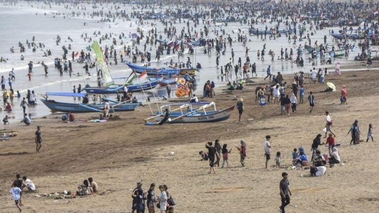 Dishub Jabar Prediksi 21,2 Juta Orang Bepergian Saat Libur Nataru 2025/2026