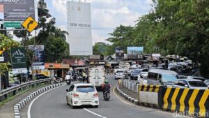 Volume Kendaraan ke Puncak Bogor Naik 20% Saat Libur Natal, Okupansi Hotel Capai 80%