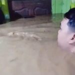 Banjir Bandang Terjang Balangan Kalsel, Air Capai Atap Rumah Warga, Evakuasi Dilakukan