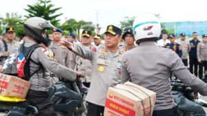 Wakapolri Dedi Prasetyo Tinjau Langsung Banjir Aceh Utara, Kerahkan Alat Berat dan Sembako