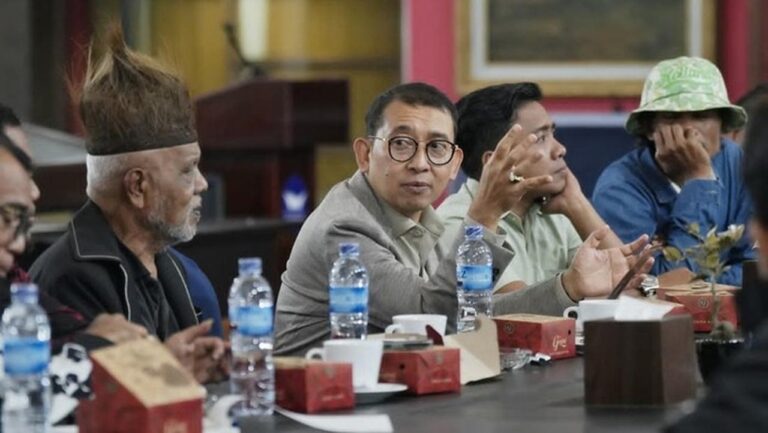 Fadli Zon Serap Aspirasi Seniman Sumbar: Seni Rupa dan Manuskrip Terancam Bencana Butuh Perlindungan