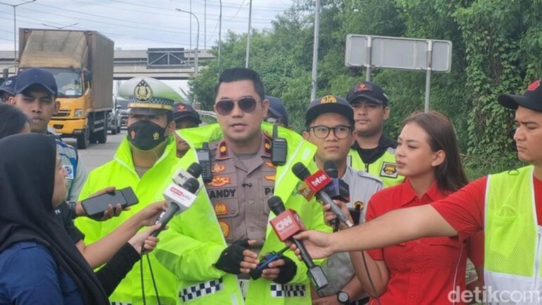 Polisi Batasi Truk Sumbu Tiga di Tol Cikampek Selama Nataru, Kecuali Angkutan Logistik