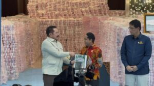 Presiden Prabowo Saksikan Satgas PKH Serahkan 896,9 Hektare Kawasan Hutan ke Negara