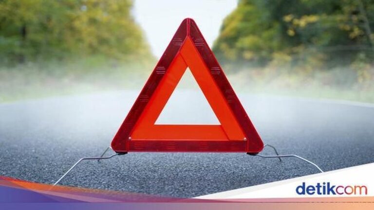Pengendara Wanita Patah Kaki Setelah Tabrak Lubang di Jalan Ir Juanda Tangsel