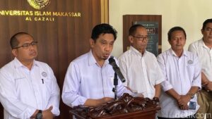 Dosen UIM Dipecat Usai Ludahi Kasir Swalayan di Makassar, Kampus Minta Maaf