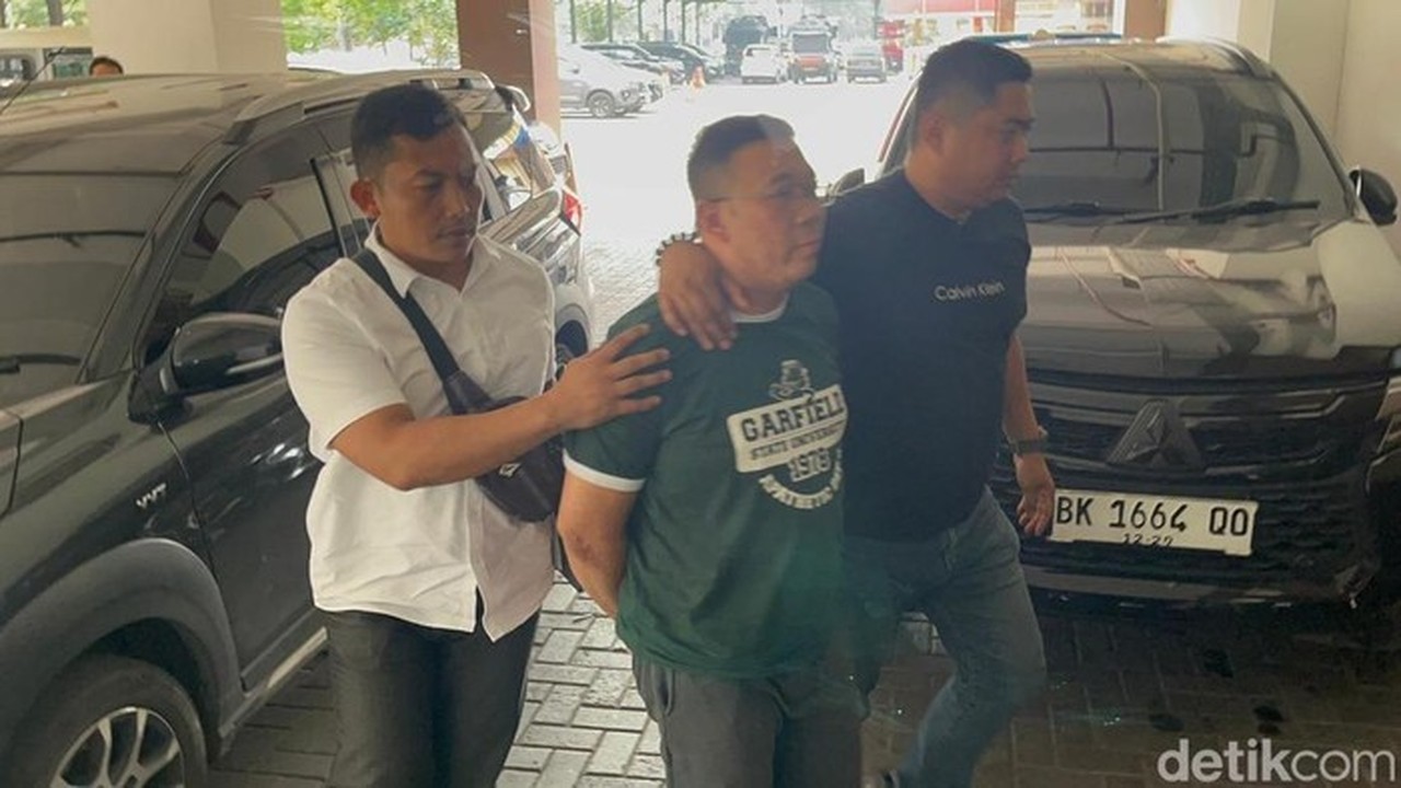 Dua Pengusir Nenek Elina Jadi Tersangka, Satu Masih Buron: Polisi Kejar M Yasin Dua Pengusir Nenek Elina Jadi Tersangka, Satu Masih Buron: Polisi Kejar M Yasin