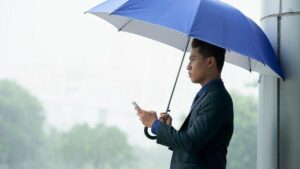 BMKG Rilis Prakiraan Cuaca Malam Tahun Baru 2025 di Seluruh Indonesia, Waspada Hujan