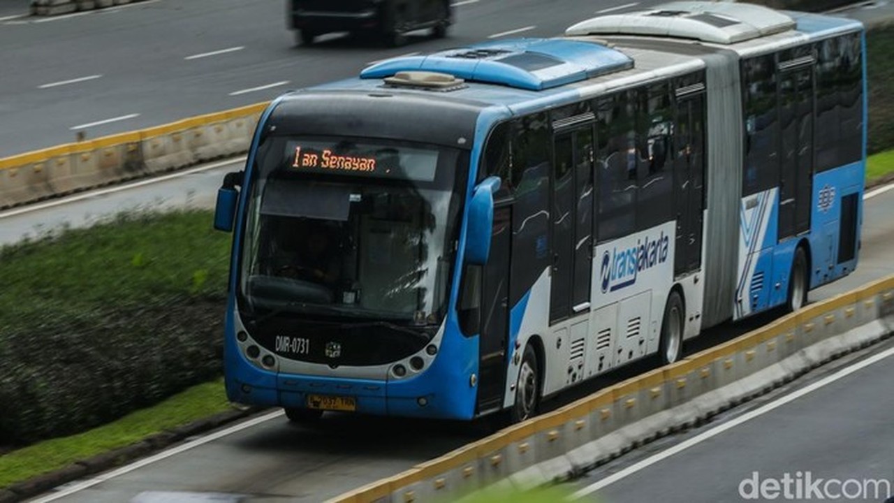 Pramono Anung Imbau Warga Jakarta Gunakan Transportasi Publik Saat Malam Tahun Baru 2026 Pramono Anung Imbau Warga Jakarta Gunakan Transportasi Publik Saat Malam Tahun Baru 2026