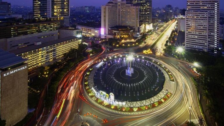 Perayaan Malam Tahun Baru 2026 di Jakarta: 36 Titik Parkir dan 33 Ruas Jalan Ditutup Situasional Perayaan Malam Tahun Baru 2026 di Jakarta: 36 Titik Parkir dan 33 Ruas Jalan Ditutup Situasional