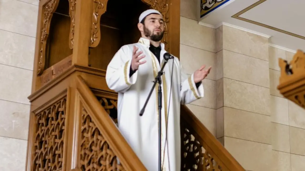 7 Contoh Khutbah Jumat Isra Miraj 30 Menit Yang Menyentuh Dan Mudah Disampaikan