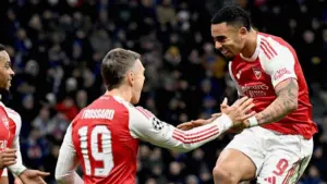Arsenal Kalahkan Inter Milan, Walcott Wanti-wanti Cedera Lutut Gabriel Jesus