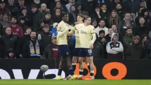 Aston Villa Tumbang 0-1 dari Everton di Villa Park, Gagal Geser Manchester City di Klasemen