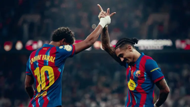 Barcelona Juara Piala Super Spanyol 2026 Usai Kalahkan Real Madrid 3-2 Lewat Brace Raphinha