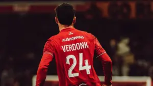 Calvin Verdonk dan Dean James Jalani Laga Penentu di Fase Grup Liga Europa Malam Ini