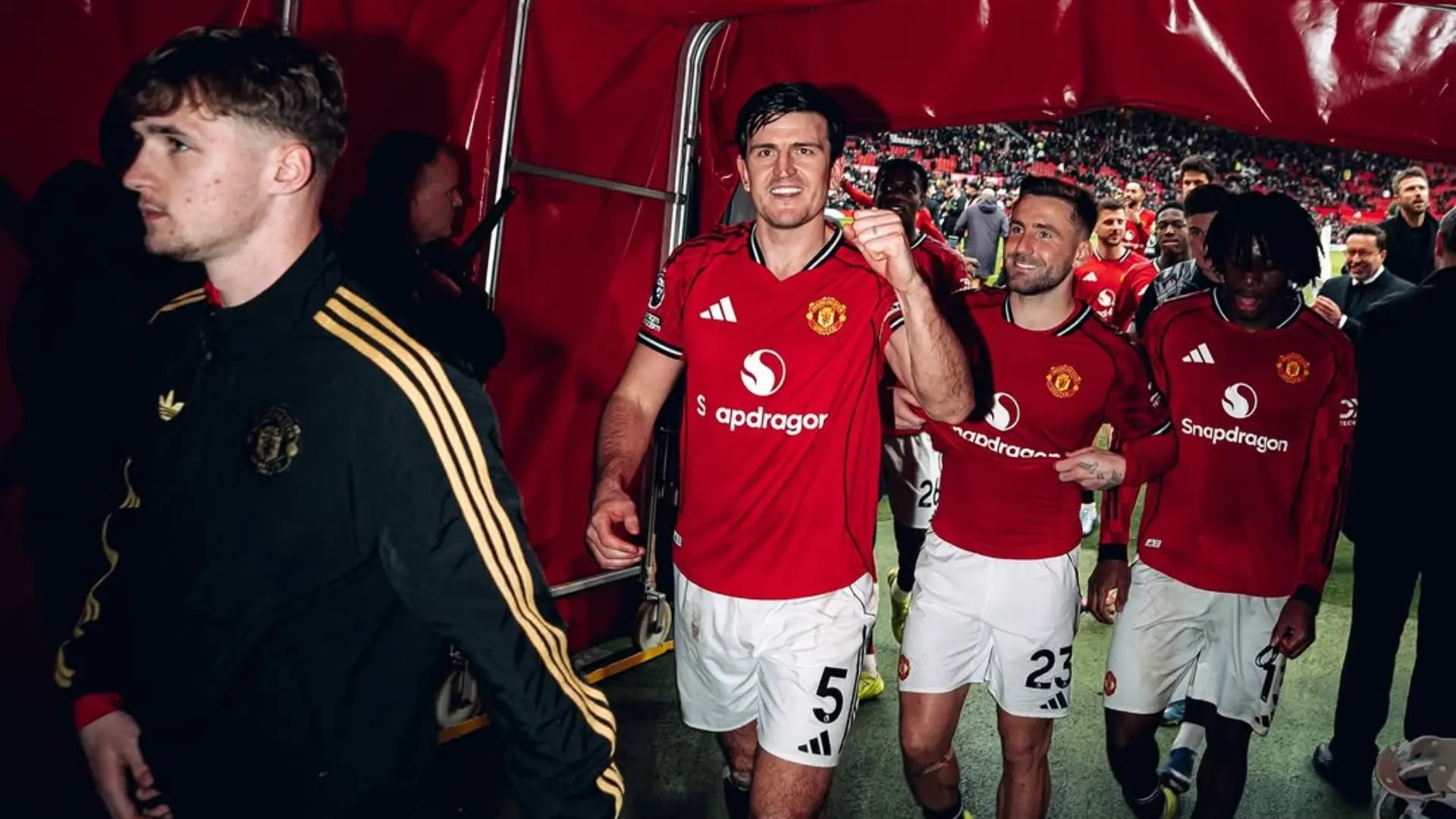 Carrick Ungkap Kunci Sukses Mu Taklukkan Manchester City