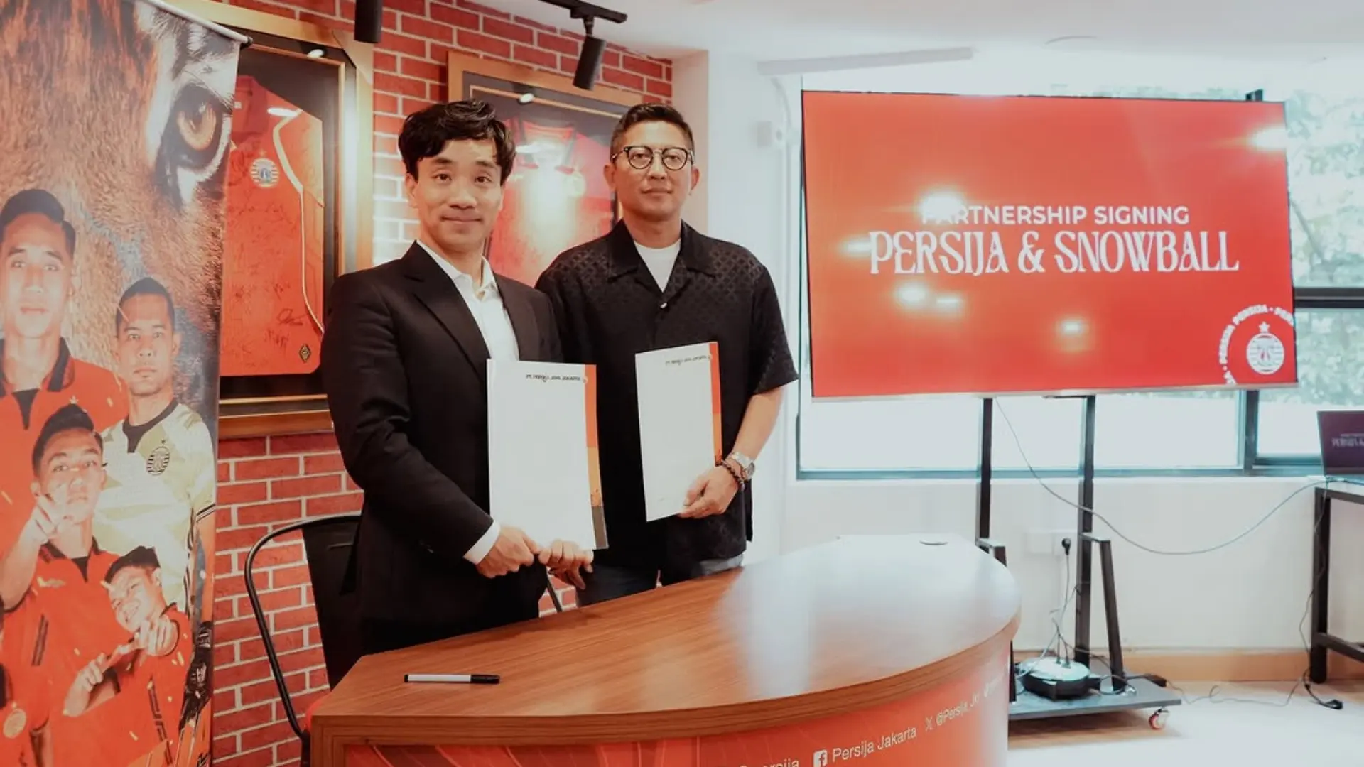 Direktur Persija Tegaskan Belum Ada Kesepakatan Dengan Ivar Jenner