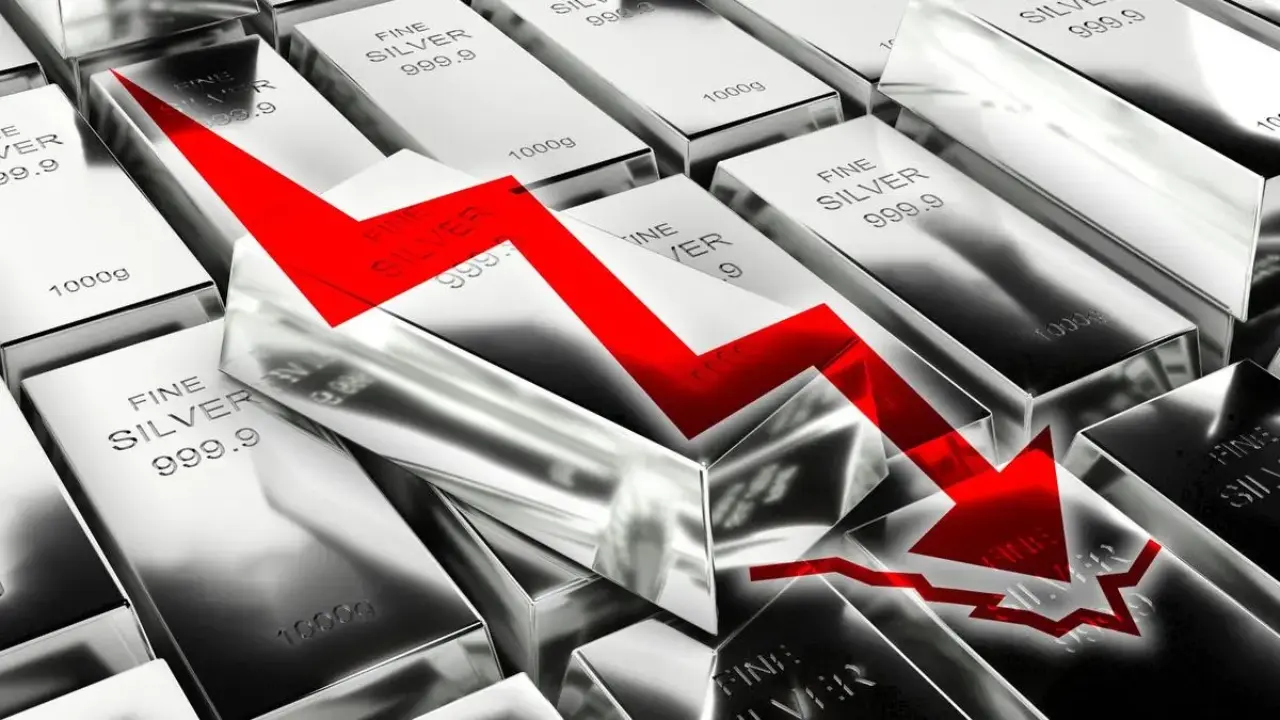 Harga Perak Anjlok 27 Persen Catat Rekor Penurunan Harian Terburuk Sejak 1982