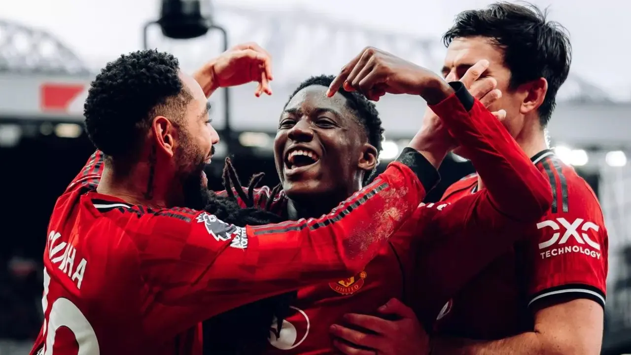 Hasil Liga Inggris Manchester United Bungkam Manchester City 2 0 Lewat Gol Mbeumo Dan Dorgu