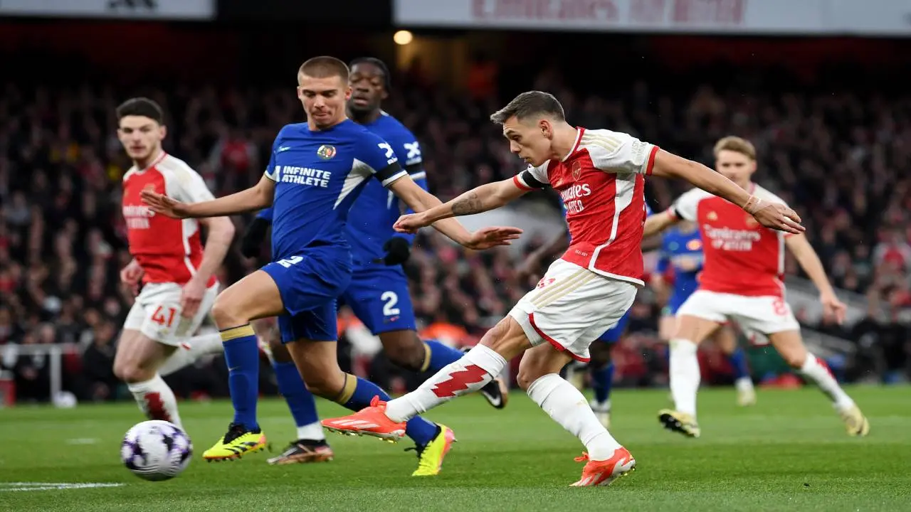 Jadwal Chelsea Vs Arsenal Di Semifinal Carabao Cup Tantangan Awal Liam Rosenior Di Stamford Bridge