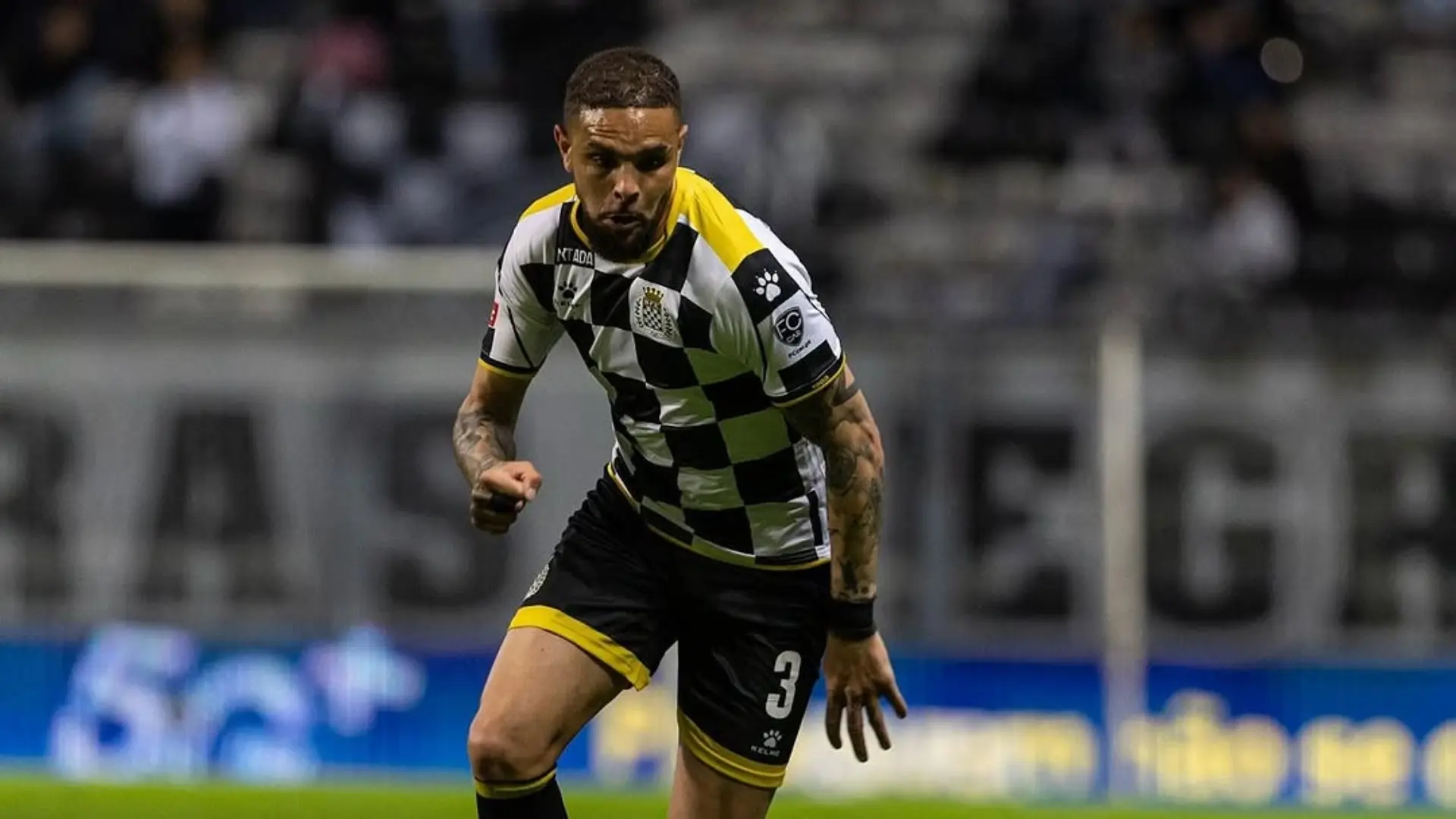 Jangan Terkecoh Nama Besar Psg Rapor Merah Menit Bermain Layvin Kurzawa Yang Wajib Diwaspadai Persib