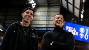 Liam Rosenior Bantah Isu Homesick Cole Palmer di Chelsea