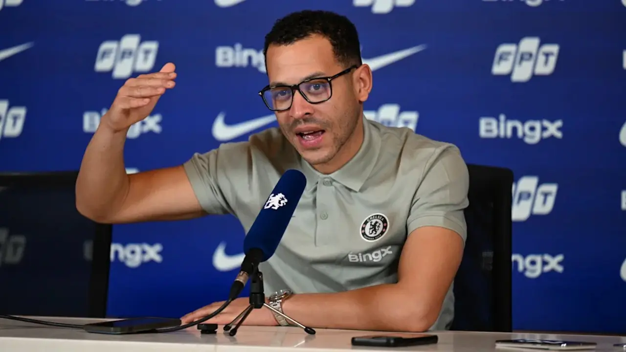 Liam Rosenior Pasang Badan Untuk Arsenal Sebutan Set Piece Fc Itu Tidak Masuk Akal