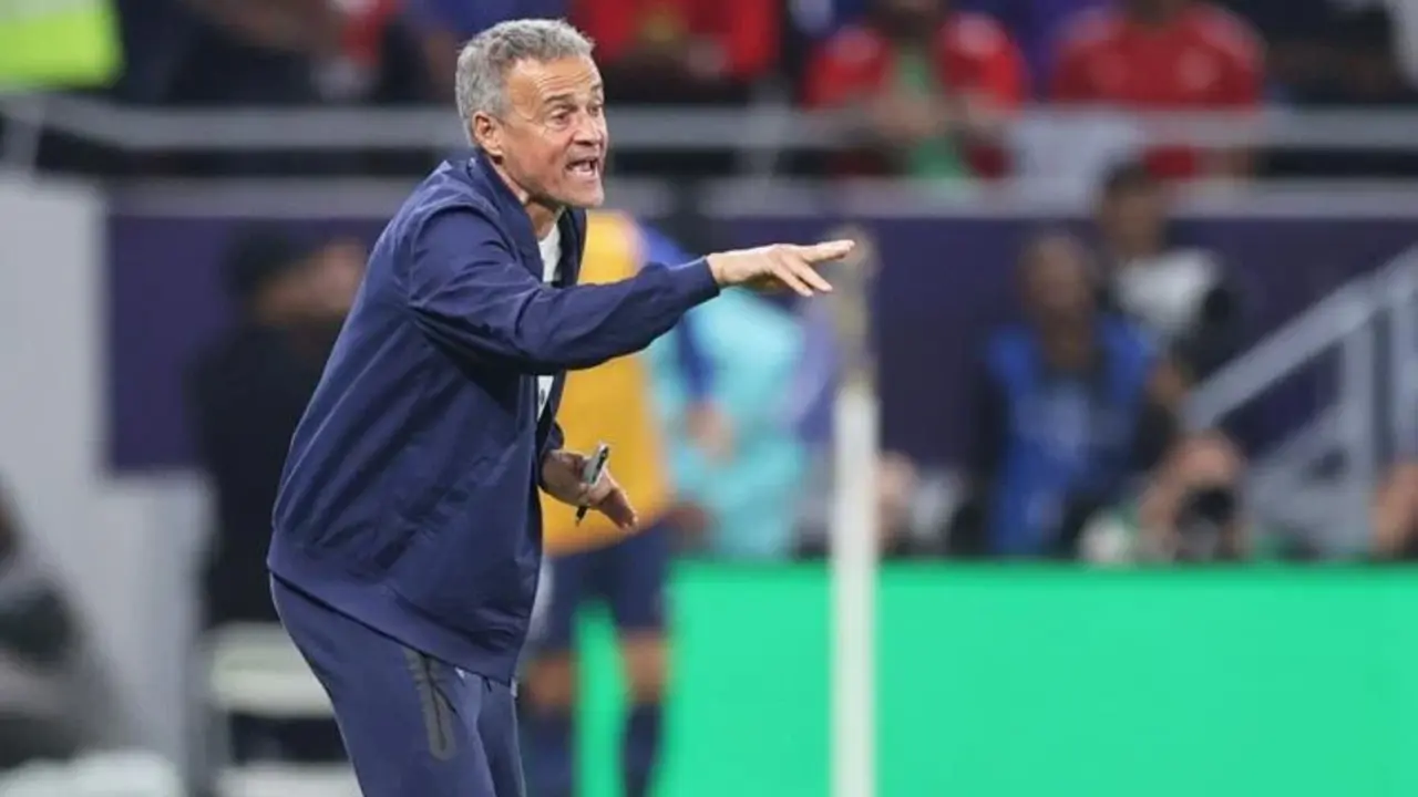 Luis Enrique Dukung Wacana Kartu Oranye Di Sepak Bola Demi Permainan Yang Lebih Menarik Dan Menyerang