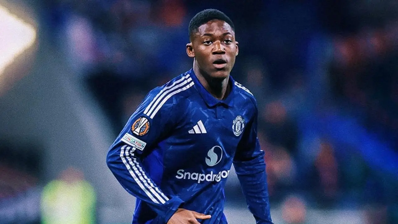 Manchester United Ingin Pertahankan Kobbie Mainoo Lewat Kontrak Baru