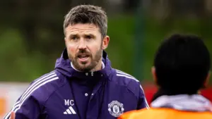 Michael Carrick Tanggapi Kritik Eks Pemain Manchester United: Tekanan Itu Tidak Relevan Bagi Saya
