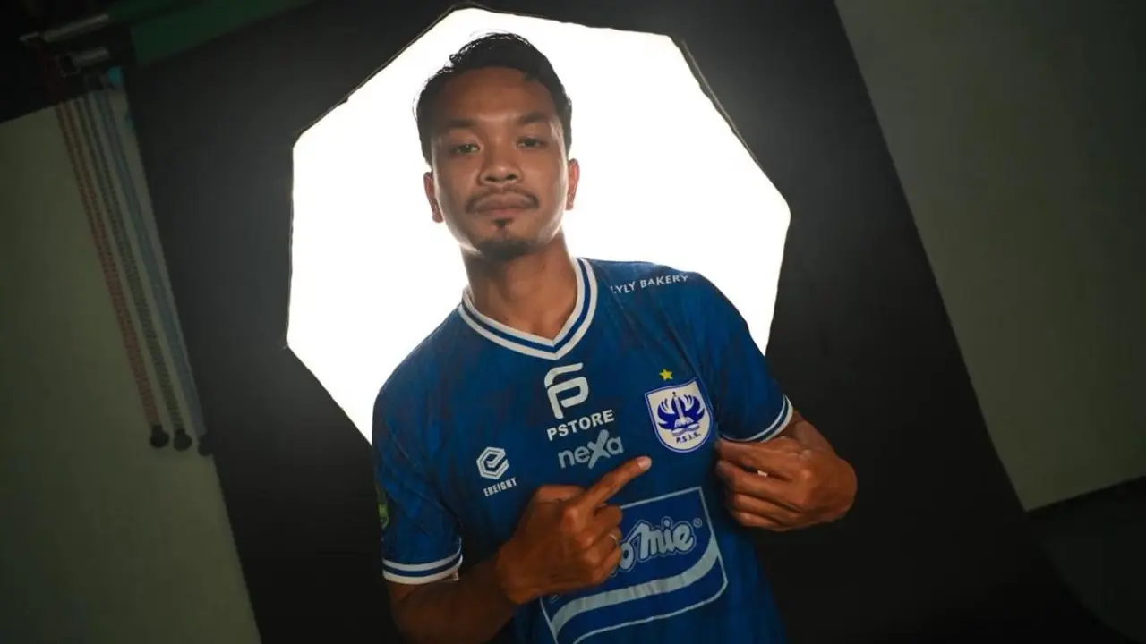Muhammad Hidayat Resmi Gabung Psis Semarang Rekrutan Ke 16 Mahesa Jenar Di Bursa Transfer Paruh Musim