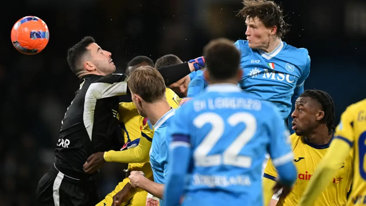 Napoli Menang Tipis 1 0 Atas Sassuolo Stanislav Lobotka Cetak Gol Cepat