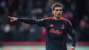 Nottingham Forest Bungkam Brentford 2-0 Berkat Gol Igor Jesus dan Taiwo Awoniyi