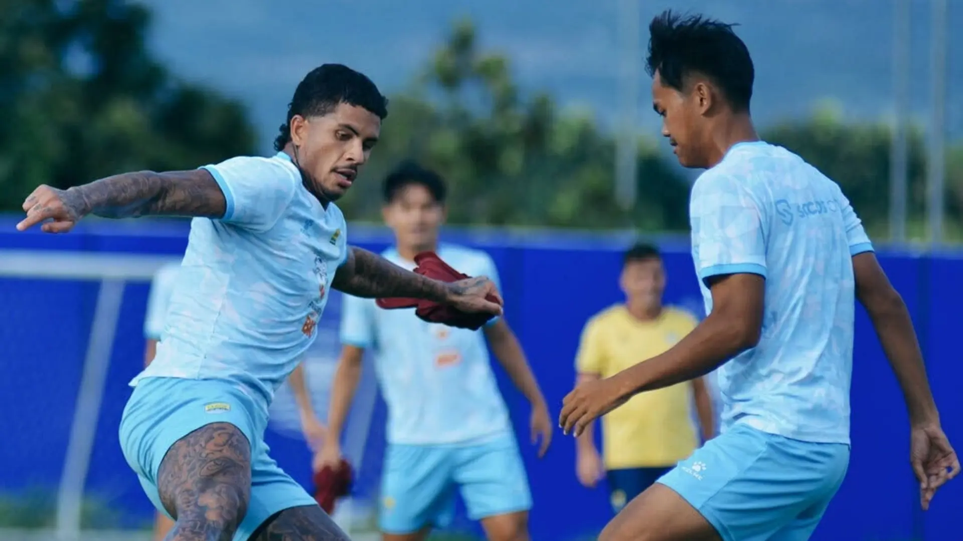 Persib Batasi Belanja Pemain Bojan Hodak Ungkap Alasan Di Baliknya