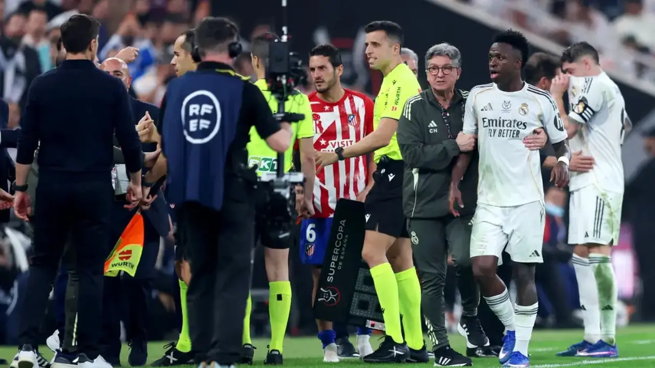 Real Madrid Singkirkan Atletico Madrid, Vinicius Junior Sindir Diego Simeone Usai Menang di Jeddah Real Madrid Singkirkan Atletico Madrid, Vinicius Junior Sindir Diego Simeone Usai Menang di Jeddah