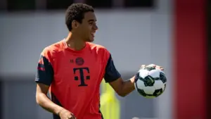 Setelah Tujuh Bulan Absen, Jamal Musiala Siap Perkuat Bayern Munchen Hadapi RB Leipzig