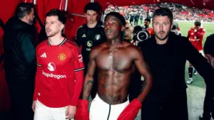 Sihir Derby Manchester! Tampil Gila Lawan City, Kobbie Mainoo Langsung ‘Dipagari’ MU dari Kejaran Klub Lain
